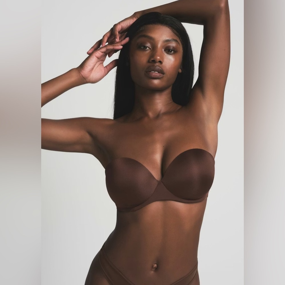 SKIMS Ultimate Push-Up Strapless Bra 38C *Cocoa